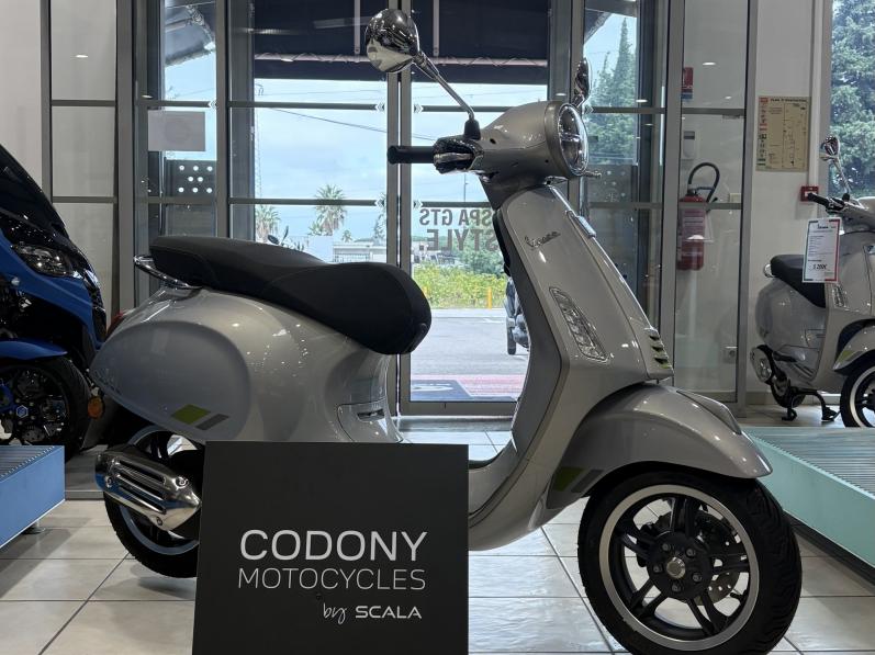 VESPA PRIMAVERA 50 TECH